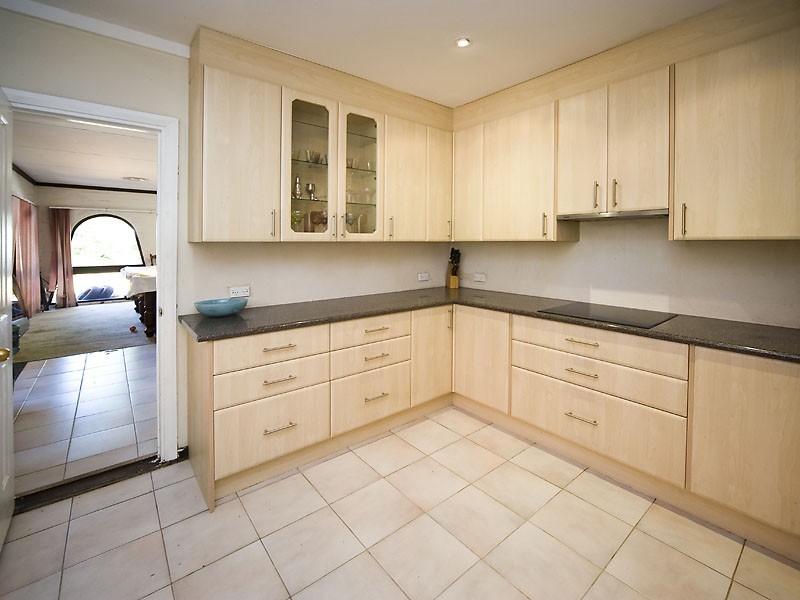 1 Kershaw Avenue, Lesmurdie WA 6076