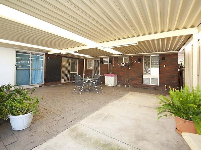 349 Holmes Road, Forrestfield WA 6058