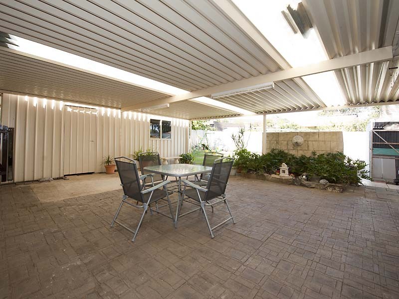 349 Holmes Road, Forrestfield WA 6058