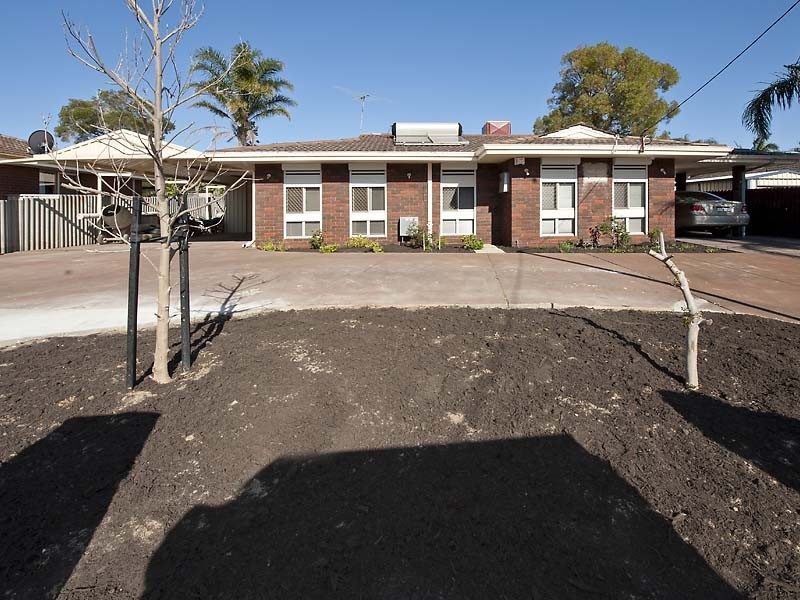 349 Holmes Road, Forrestfield WA 6058