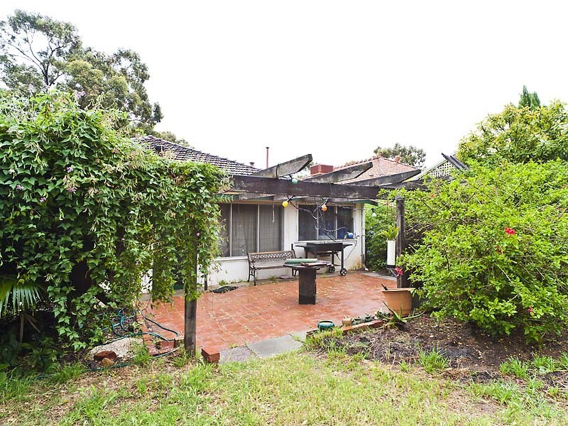 32 East Street, Guildford WA 6055