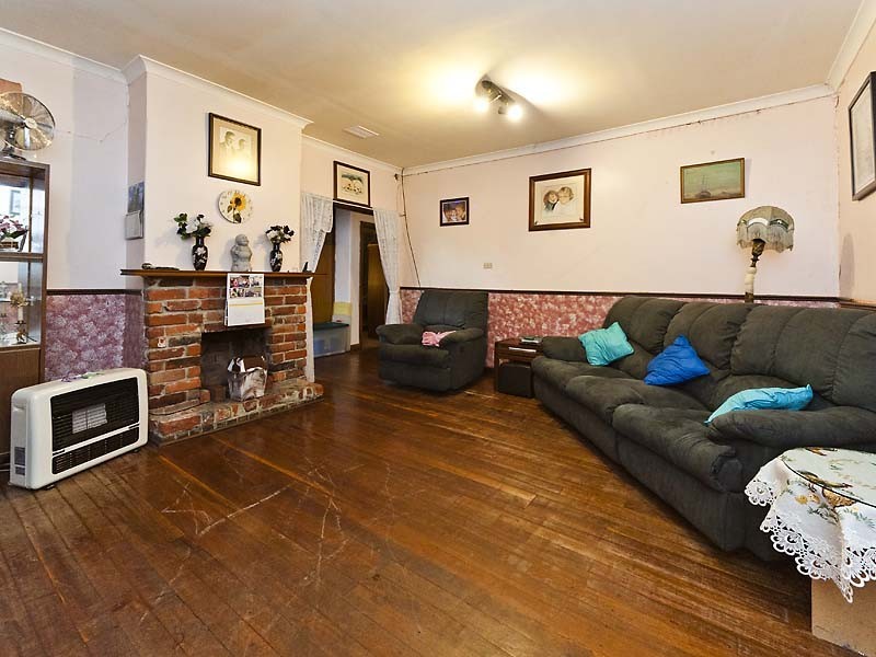 32 East Street, Guildford WA 6055