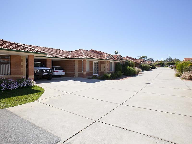 19/11 Elvire Street, Viveash WA 6056