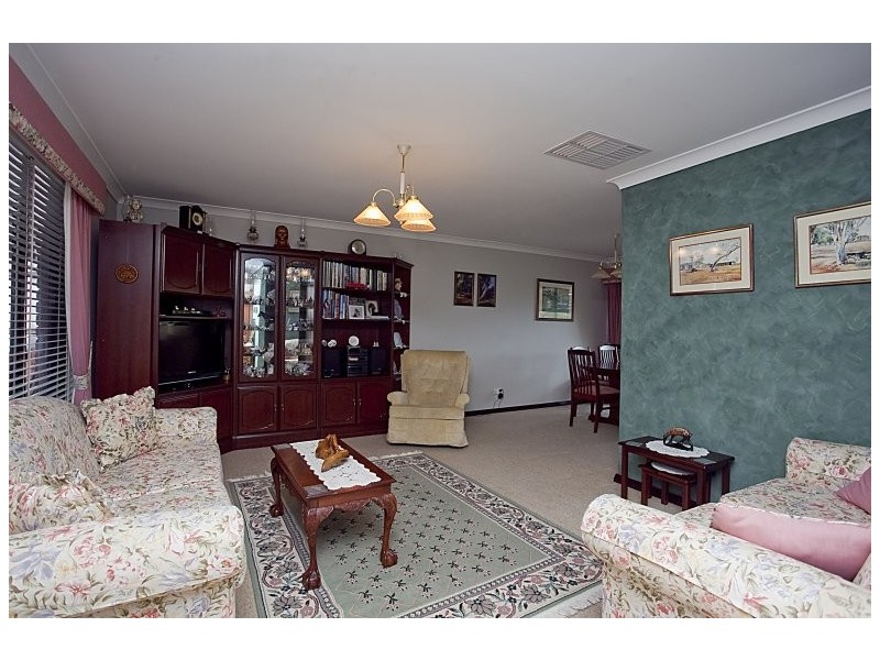 32 O’Connor Road, Swan View WA 6056