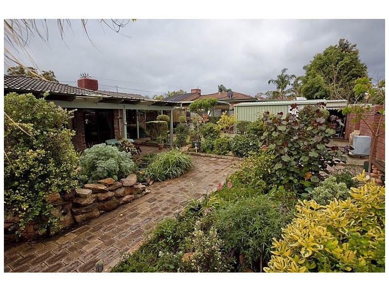 32 O’Connor Road, Swan View WA 6056