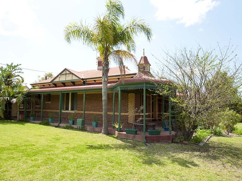 15 Toodyay Road, Middle Swan WA 6056