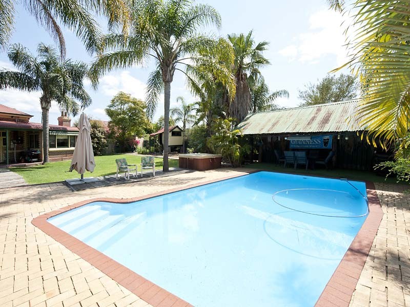 15 Toodyay Road, Middle Swan WA 6056