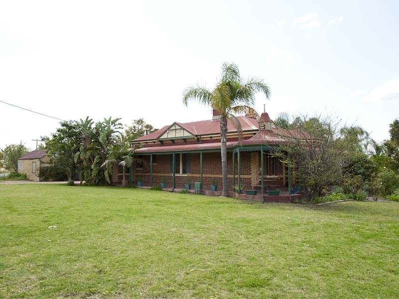 15 Toodyay Road, Middle Swan WA 6056