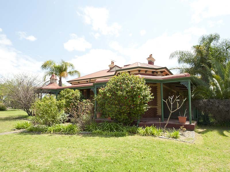 15 Toodyay Road, Middle Swan WA 6056