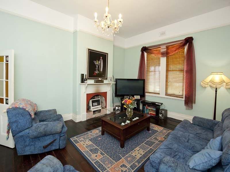 15 Toodyay Road, Middle Swan WA 6056