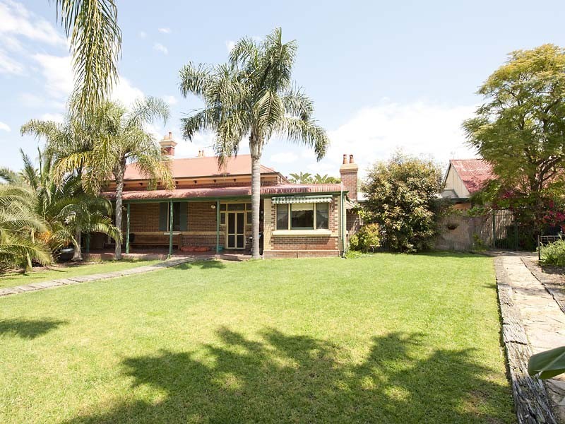 15 Toodyay Road, Middle Swan WA 6056