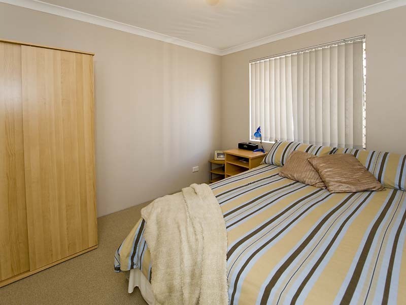 20/11 Elvire Street, Viveash WA 6056