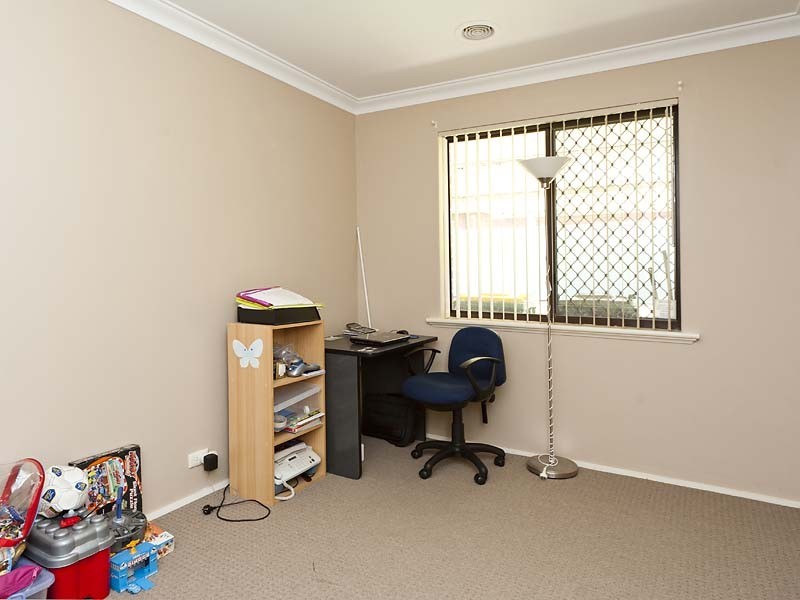 15 Bougainvillea Avenue, Forrestfield WA 6058