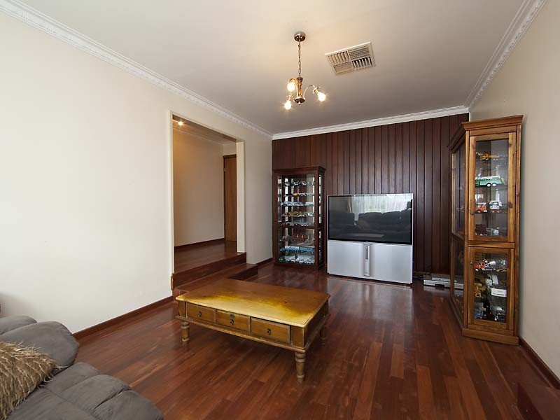 20 Short Street, Kenwick WA 6107