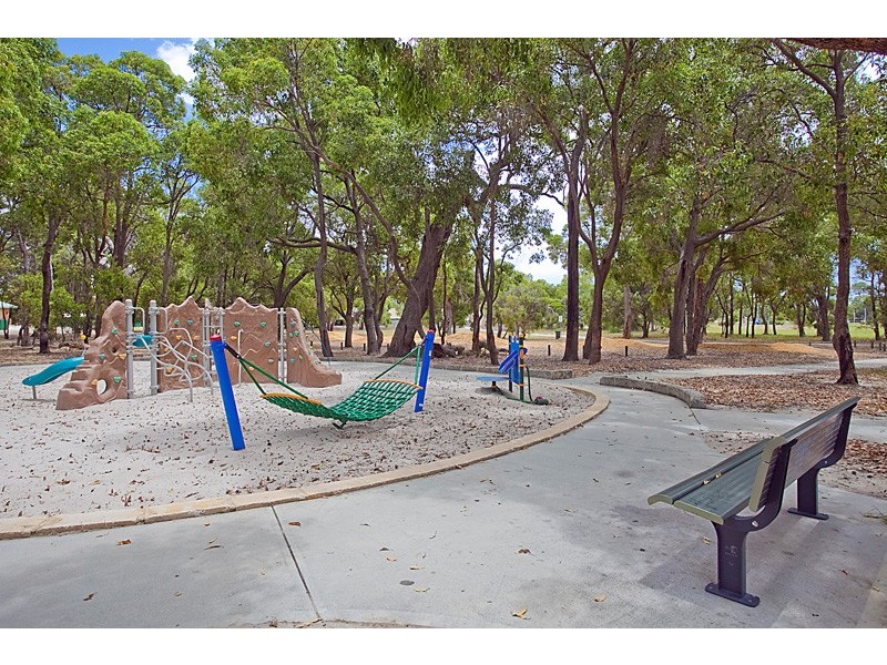 10 Cockman Cross, Stratton WA 6056