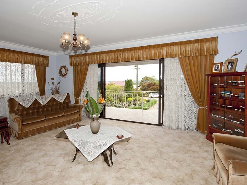 8 James Street, Swan View WA 6056