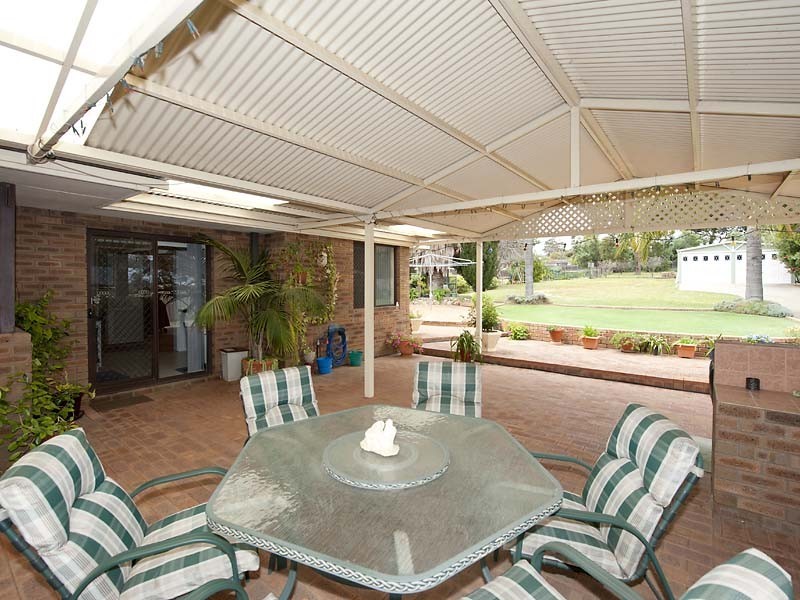 8 James Street, Swan View WA 6056