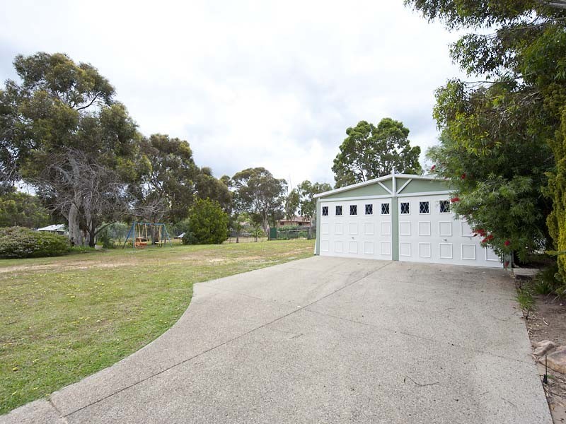 8 James Street, Swan View WA 6056