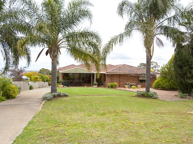 8 James Street, Swan View WA 6056