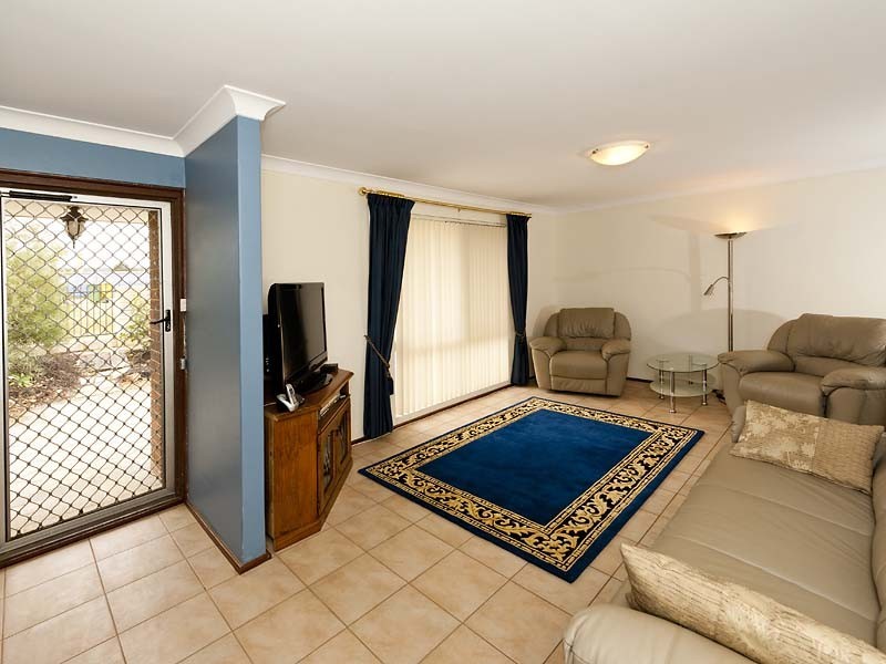 76 Berkshire Road, Forrestfield WA 6058