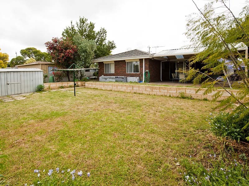 76 Berkshire Road, Forrestfield WA 6058