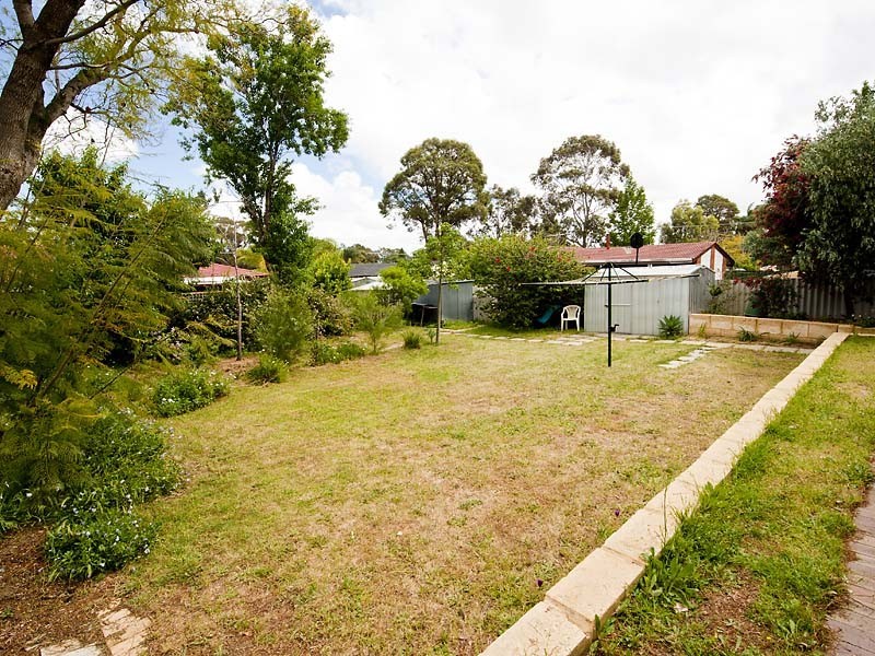 76 Berkshire Road, Forrestfield WA 6058