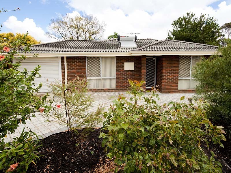 76 Berkshire Road, Forrestfield WA 6058