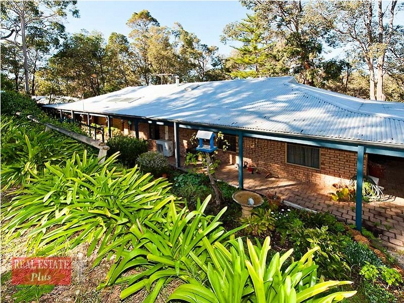 24 Feldman Crescent, Parkerville WA 6081