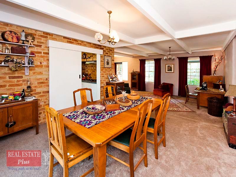 24 Feldman Crescent, Parkerville WA 6081