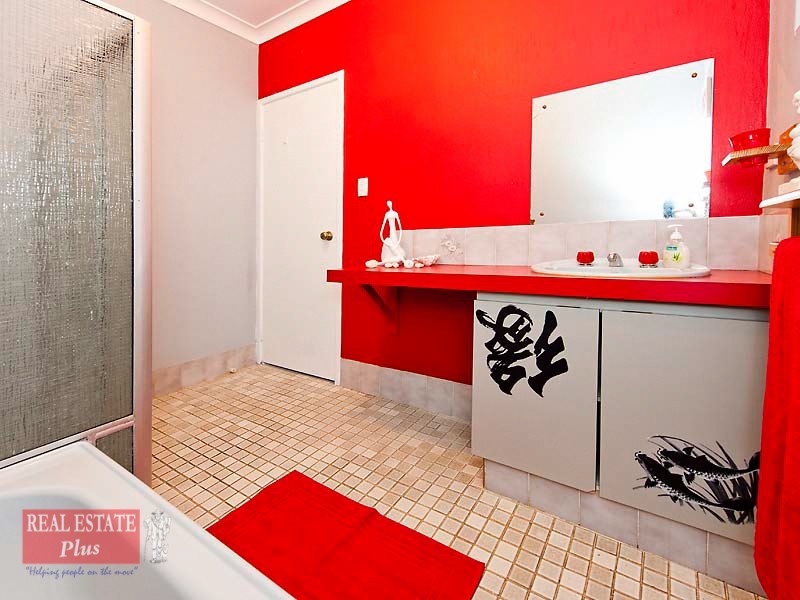 24 Feldman Crescent, Parkerville WA 6081