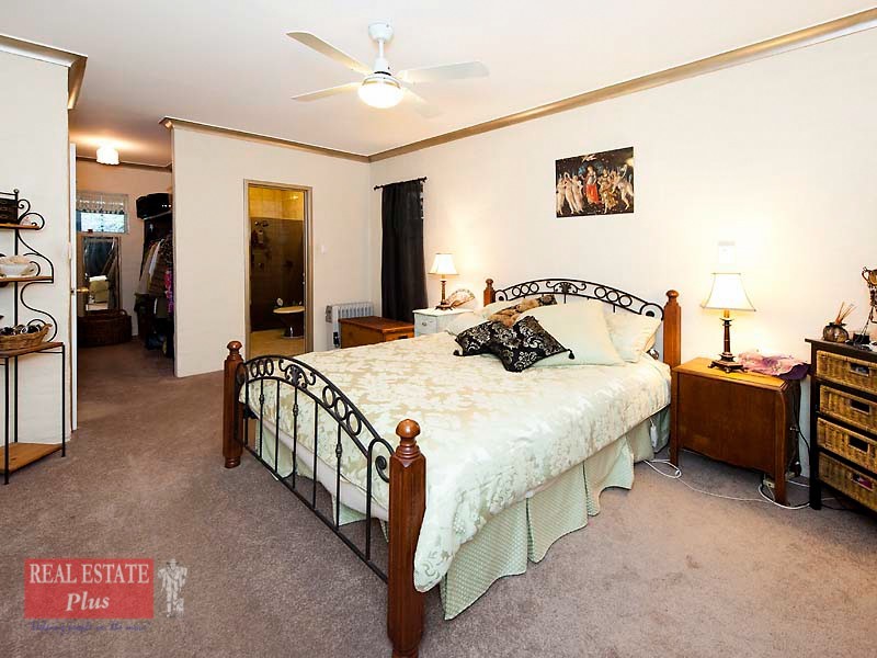 24 Feldman Crescent, Parkerville WA 6081