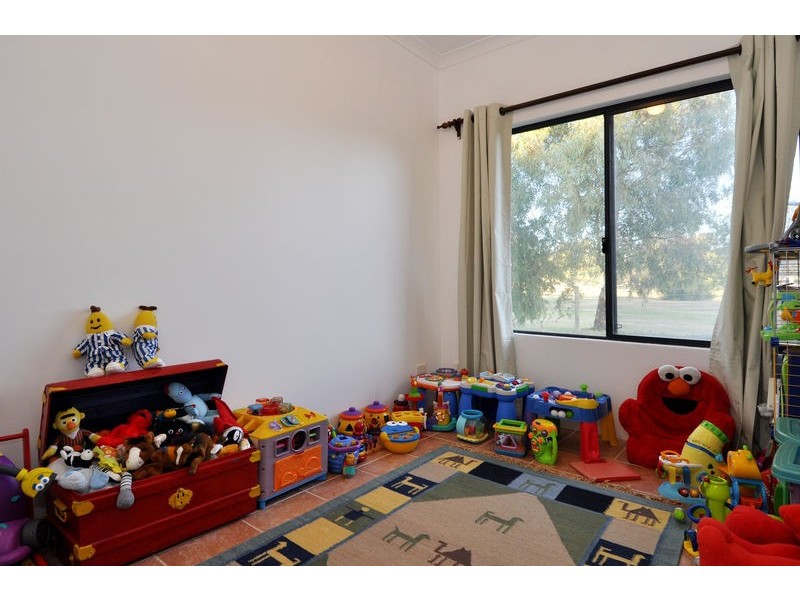 11 Bromley Road, Herne Hill WA 6056