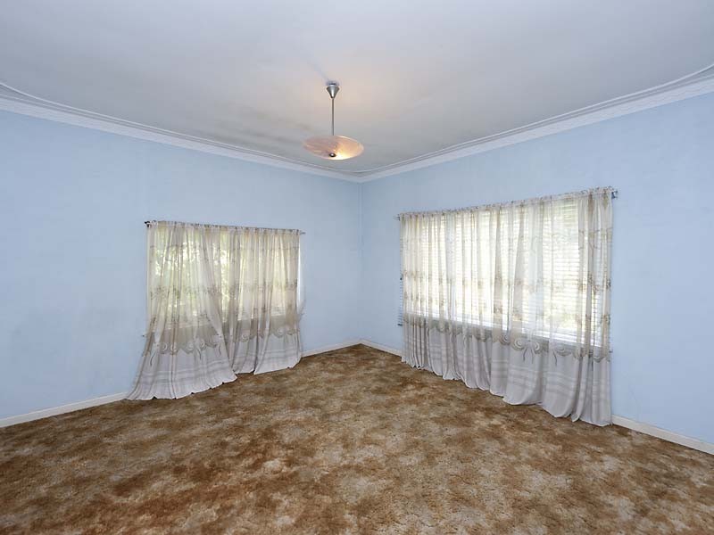 13 Nichol Street, Mundaring WA 6073