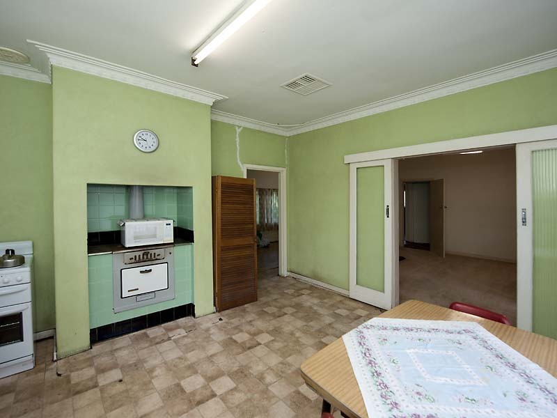 13 Nichol Street, Mundaring WA 6073