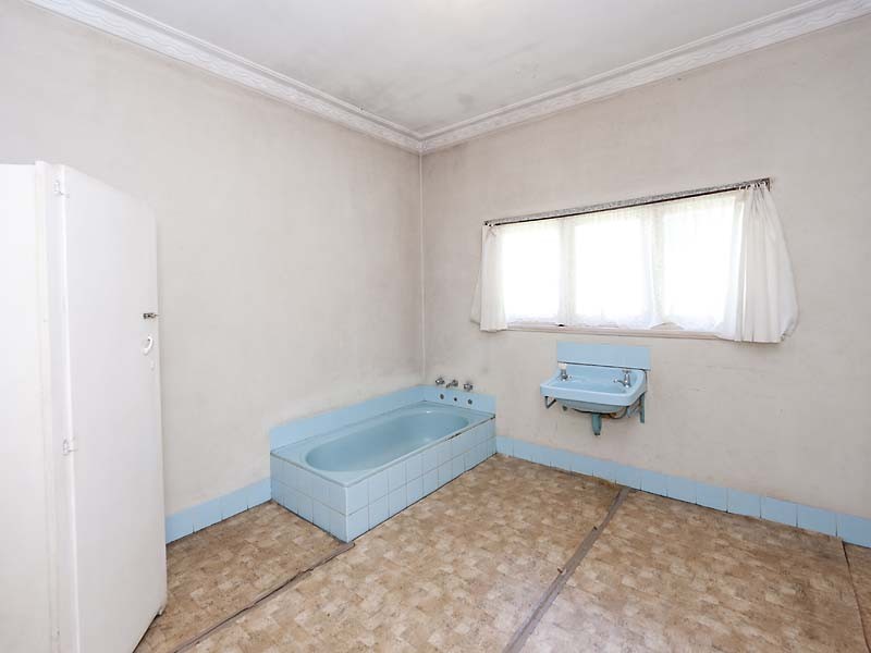 13 Nichol Street, Mundaring WA 6073