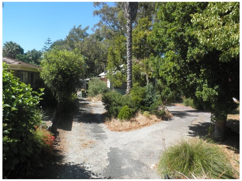 125 Hale Road, Forrestfield WA 6058