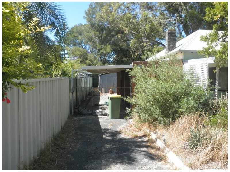 125 Hale Road, Forrestfield WA 6058