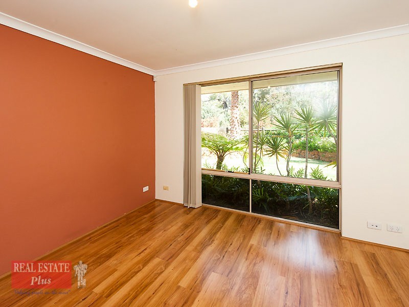 30 Campolino Gardens, Stratton WA 6056