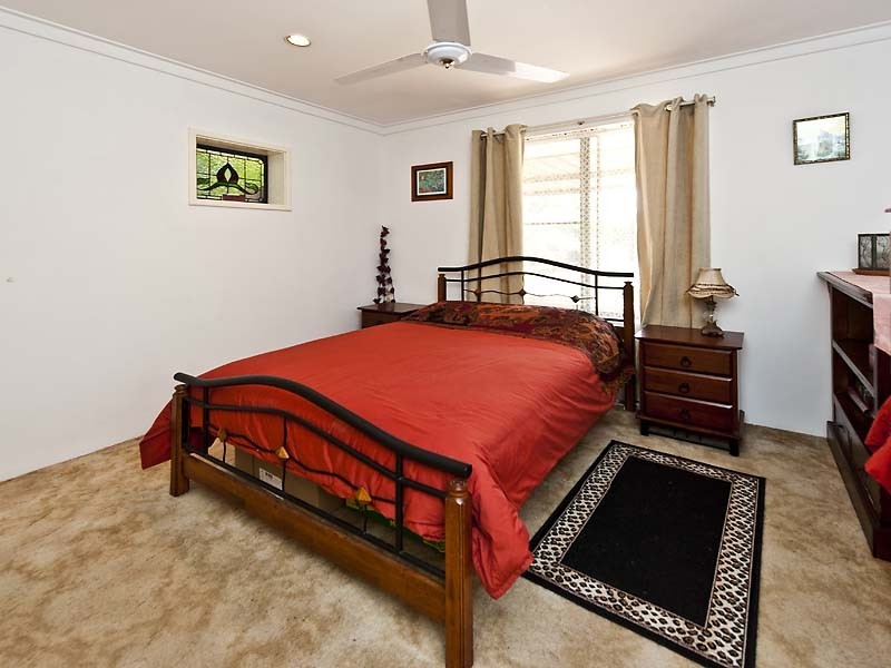 20 The Ridgeway, Swan View WA 6056