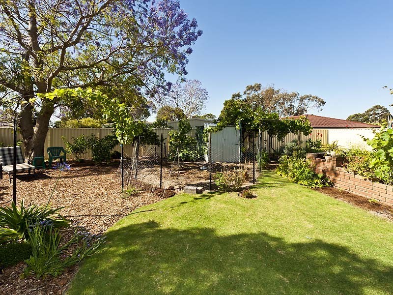 20 The Ridgeway, Swan View WA 6056