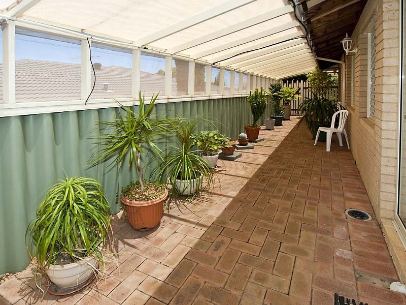 13 Luffe Court, Swan View WA 6056