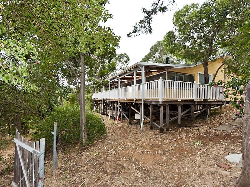 2 Parkway, Swan View WA 6056