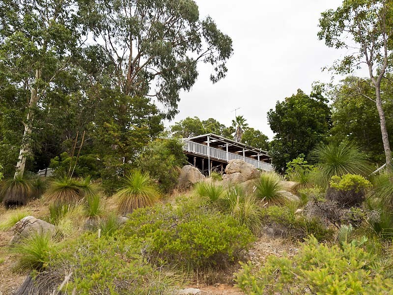 2 Parkway, Swan View WA 6056