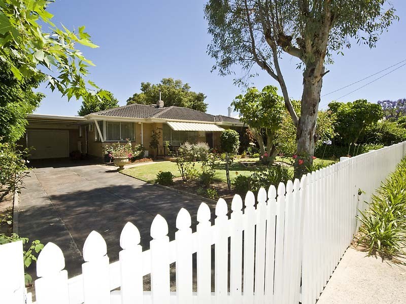 3 Water Street, Guildford WA 6055