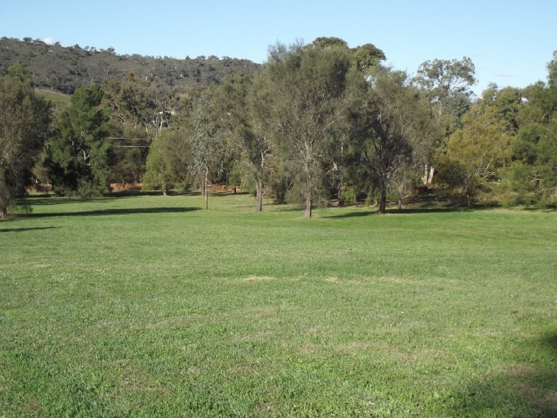 11 Clune Road, Bindoon WA 6502