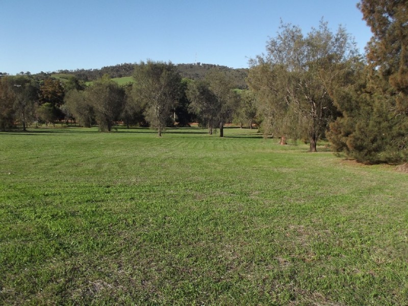 11 Clune Road, Bindoon WA 6502