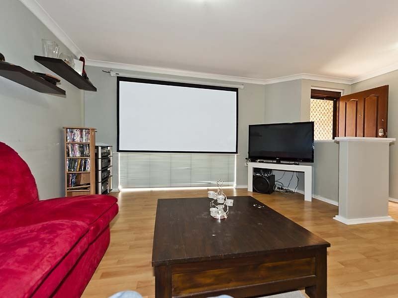 19 Wangalla Place, Koongamia WA 6056