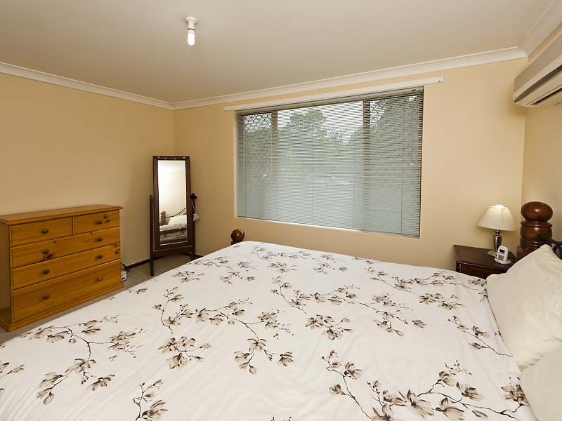 19 Wangalla Place, Koongamia WA 6056