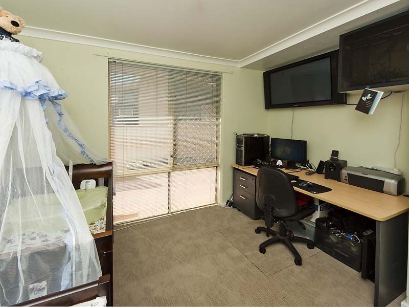 19 Wangalla Place, Koongamia WA 6056