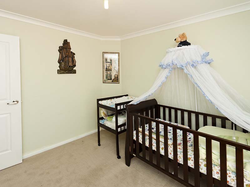 19 Wangalla Place, Koongamia WA 6056